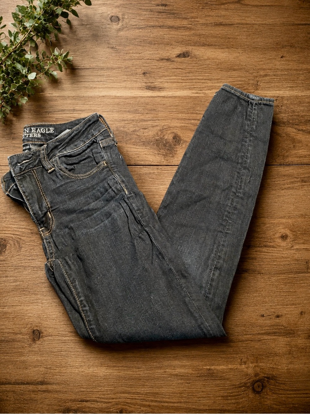 American Eagle Dark Blue Skinny Jeggings - Size 2 short